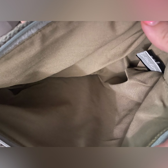 NEW no tags Noonday Collection Hand Embroidered Wool Floral Clutch with Tasselss - Picture 5 of 6